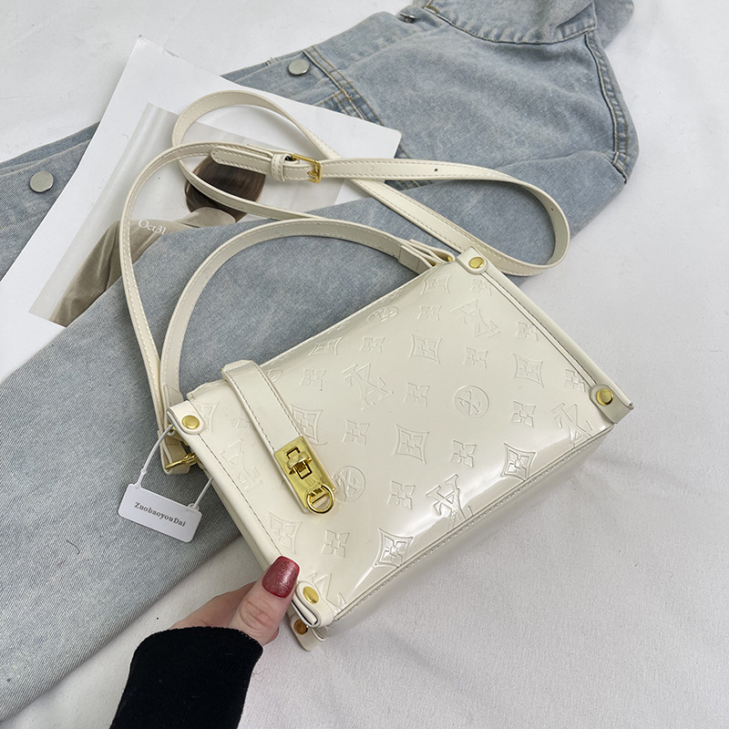 Classic Design Collection 2026 - Women Bags Collection 리뷰 및 가격