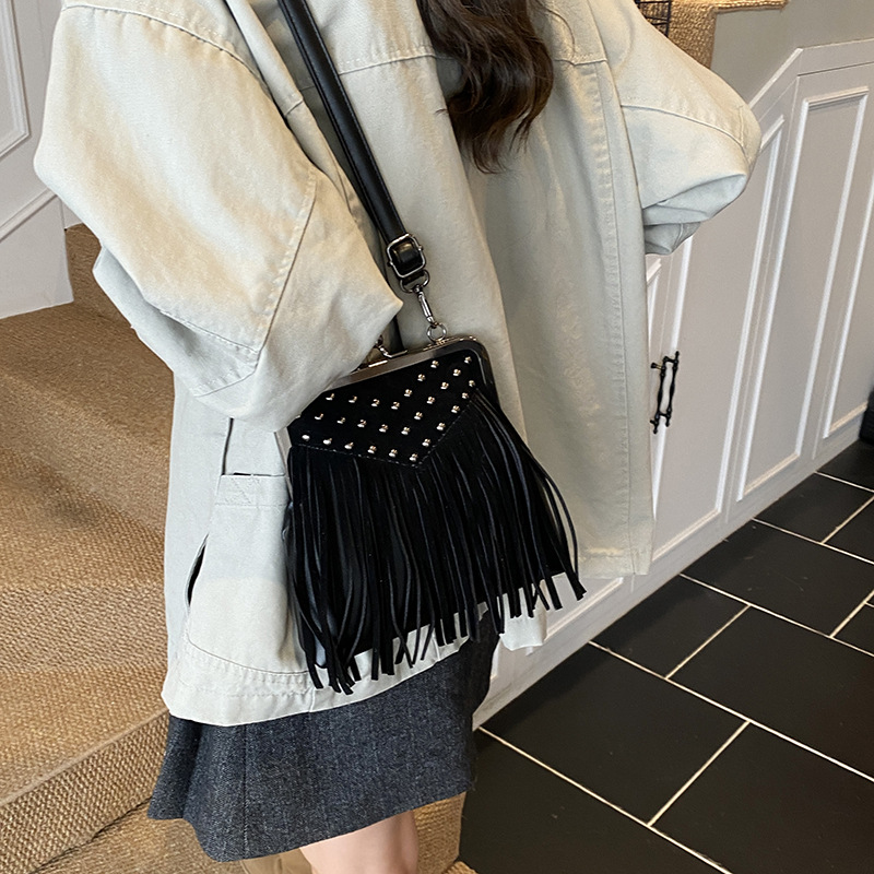 Women's Fashion Rivet Handheld - Women Bags Collection 리뷰 및 가격
