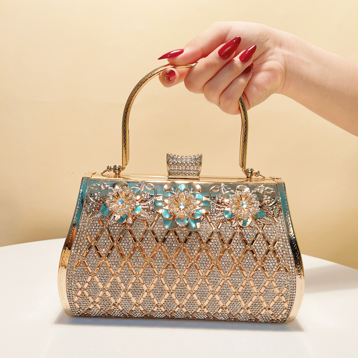Bucket Design Women Clutch Bag - Women Bags Golden 리뷰 및 가격