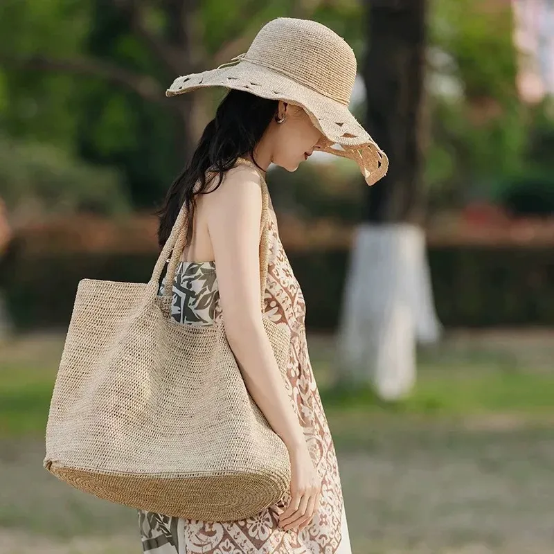 Premium raffia woven tote bag  - Women'S Bag 리뷰 및 가격